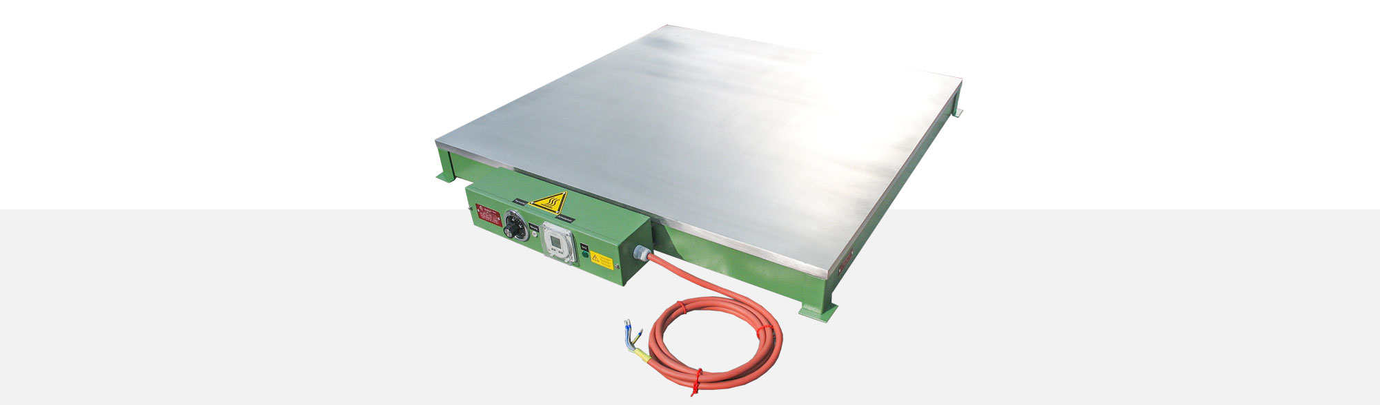 Heating Plates are suitable for wax heating as well as heating of coil bodies and metallic moulds. Designs with covers avoid heat loos and improve the temperature distribution of the Heating Plate.