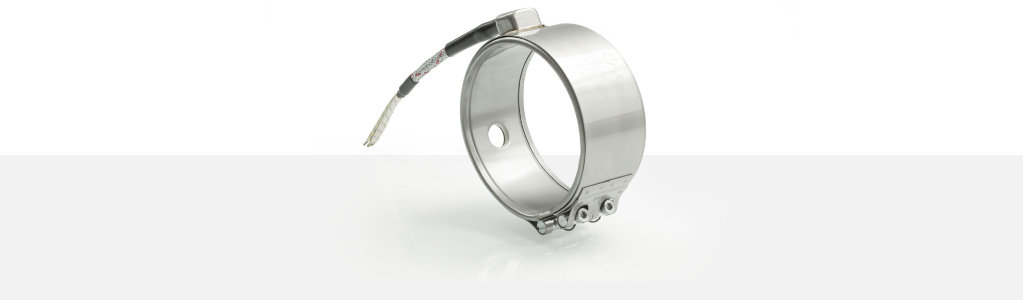 High performance Nozzle Band Heater, operating temperatures up to 600°C, injection molding, cutouts, thermocouple connector, integrated thermocouple, tight installation space, demanding materials, PTFE-PEEK processing, reduced cycle times, cable extrusion