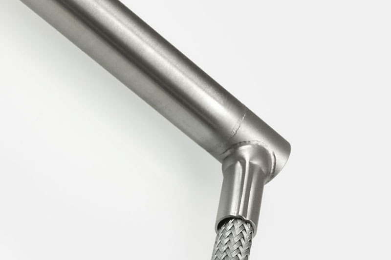 connection option NR: round block rectangulair with metal braided hose + earth wire for diameter 16 mm