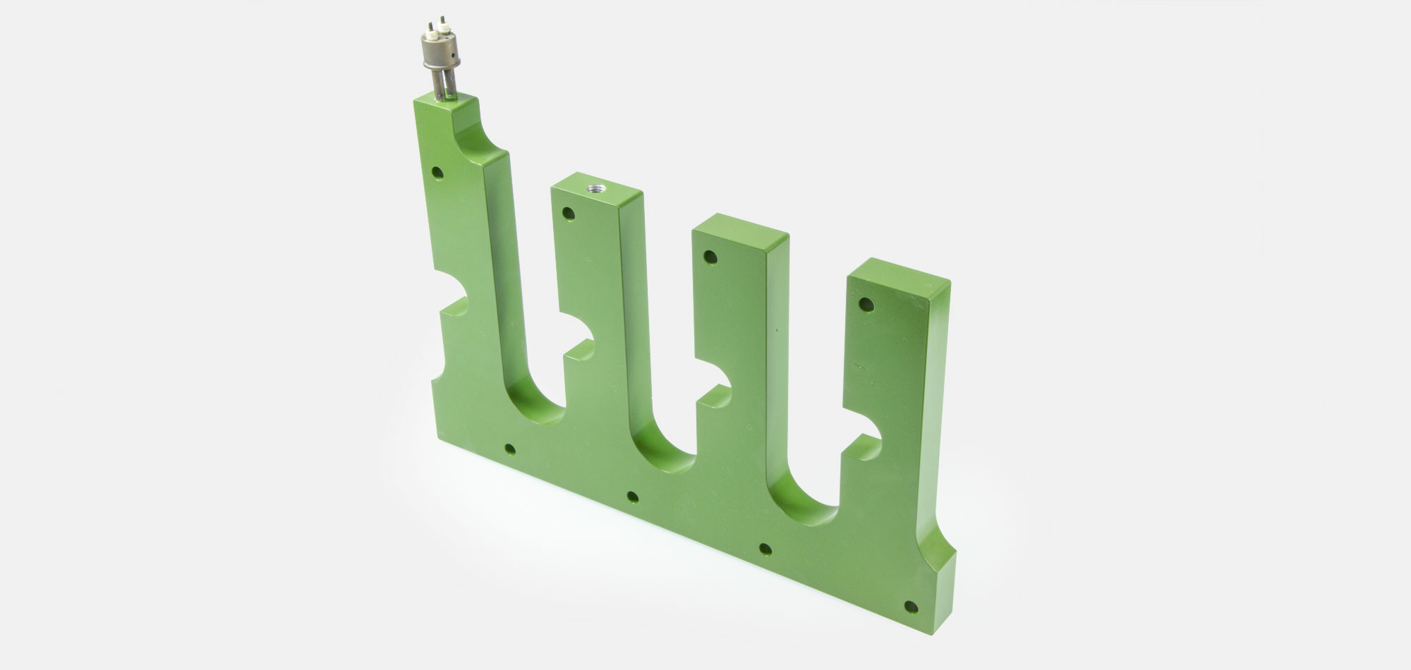 Cast-In Heaters are suitable for food industry machinery and pharmaceutical facilities. They are used for sealing and welding with and without coating. Based on uniform heat distribution, high precision of contact surfaces, reaction fast temperature range