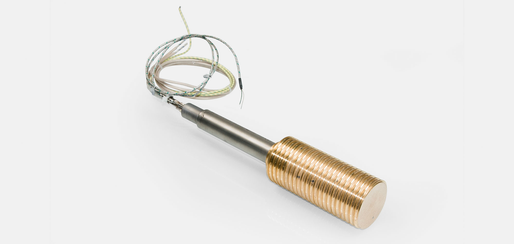 Cast-In Heaters are suitable for food industry machinery and pharmaceutical facilities. They are used for sealing and welding with and without coating. Based on uniform heat distribution, high precision of contact surfaces, reaction fast temperature range