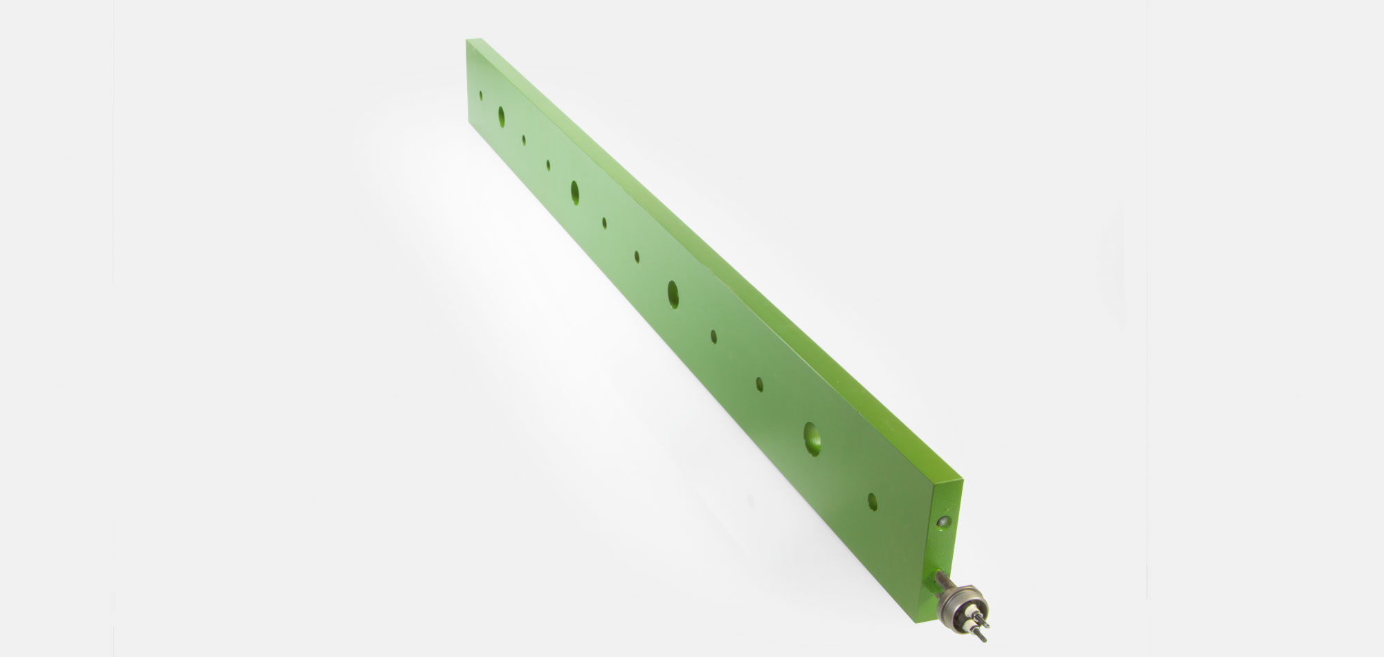 Cast-In Heaters are suitable for food industry machinery and pharmaceutical facilities. They are used for sealing and welding with and without coating. Based on uniform heat distribution, high precision of contact surfaces, reaction fast temperature range