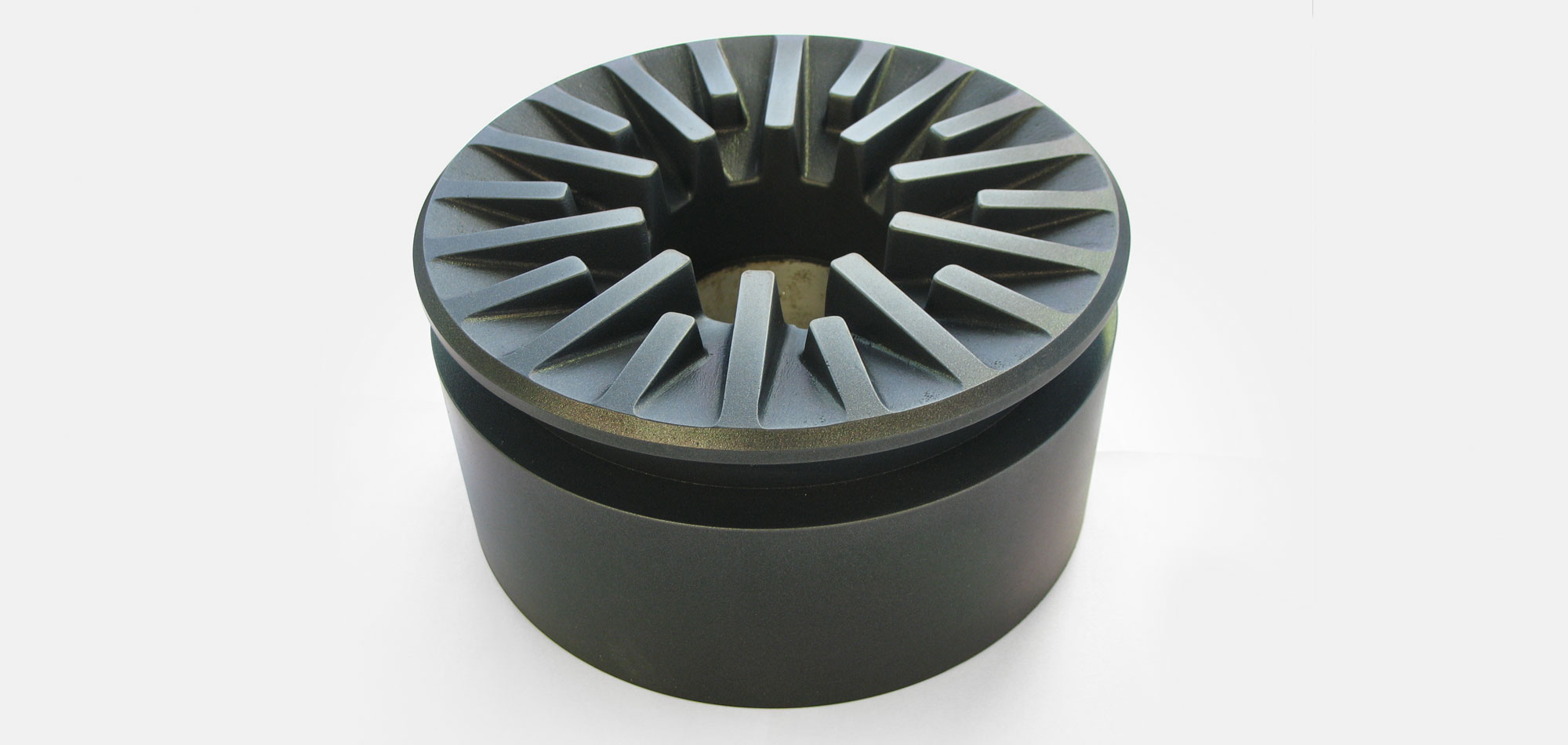 Cast-In Heaters are suitable for food industry machinery and pharmaceutical facilities. They are used for sealing and welding with and without coating. Based on uniform heat distribution, high precision of contact surfaces, reaction fast temperature range