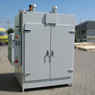 Your standard industrial ovens as a universal solution. With an Ihne & Tesch industrial furnace or dryer, almost every application for the heat treatment of parts can be covered. Preheating, tempering, drying, curing, etc.