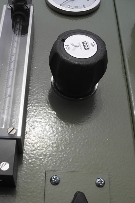 Heat Chambers are used for gentle, temperature accurate thermal treatment of components in the area of electronic power controller production. Inert-gas atmosphere supports this process.
